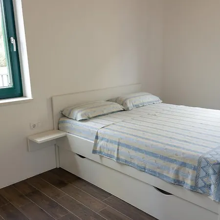 Dujic Tribunj (Sibenik-Knin)